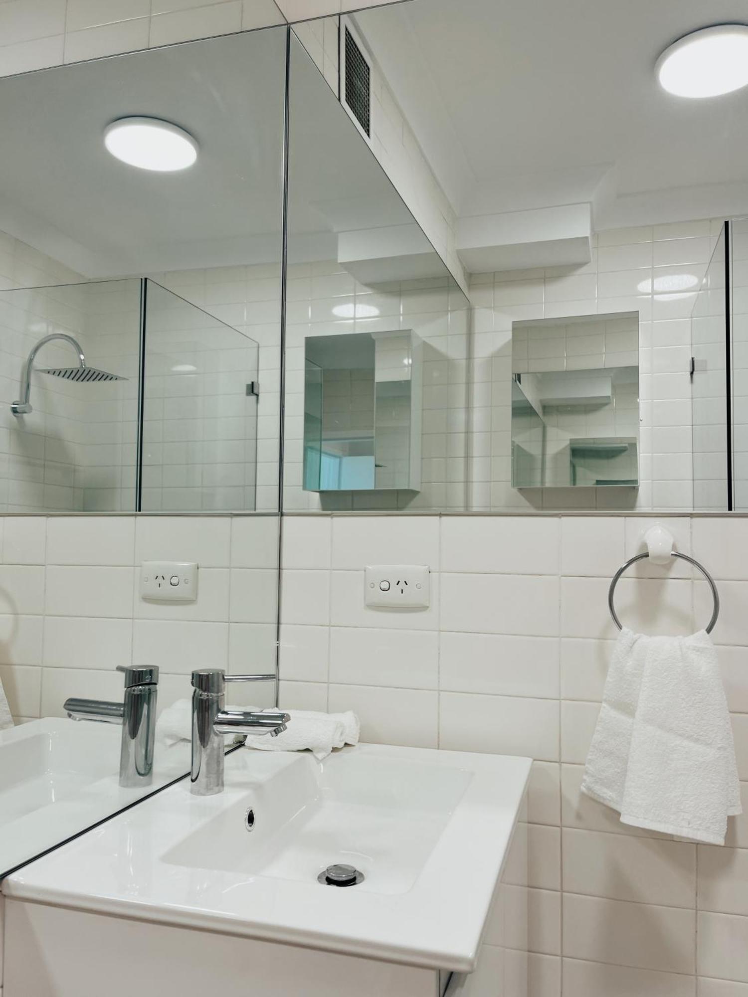 Bondi Beach Waves 2 Beachfront Apartment Sydney Exterior photo